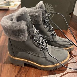 Timberland Courmayeur Valley Shearling Boots - Size 7